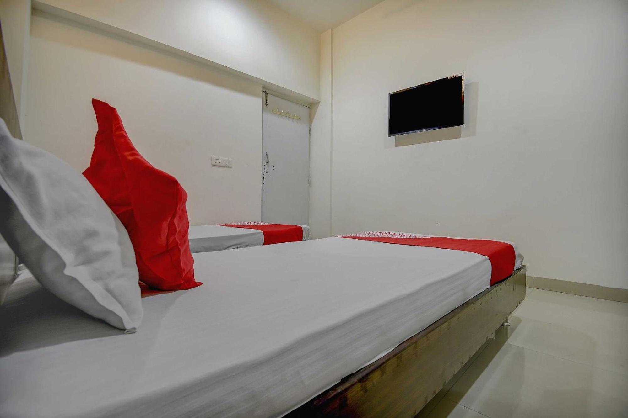 Hotel O Plus Corporate One Khapa  المظهر الخارجي الصورة
