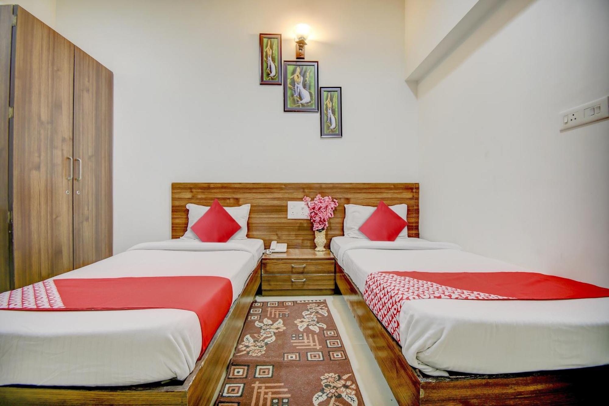 Hotel O Plus Corporate One Khapa  المظهر الخارجي الصورة