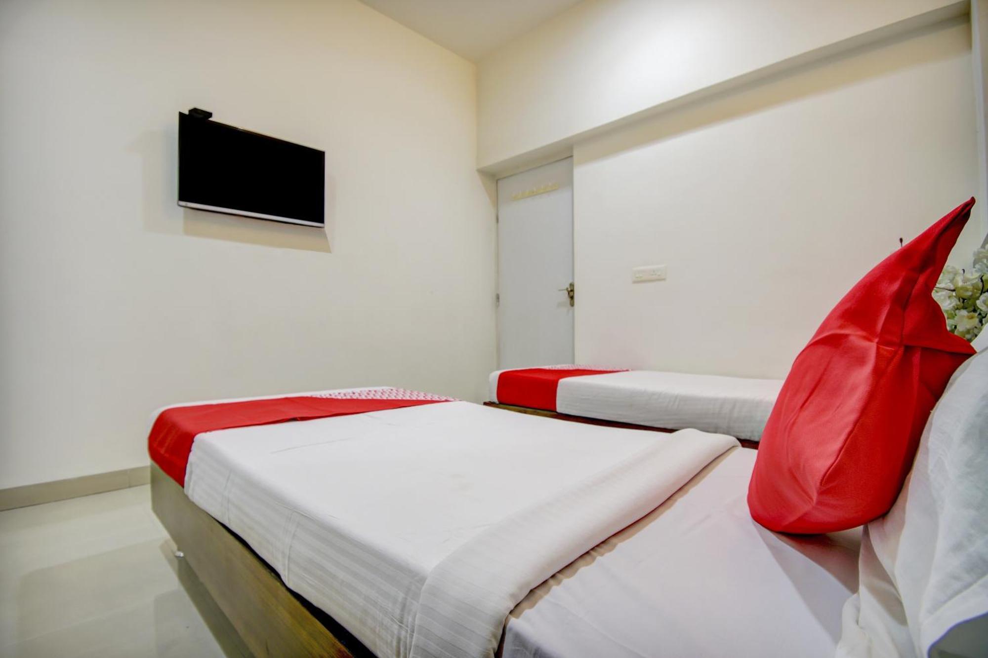 Hotel O Plus Corporate One Khapa  المظهر الخارجي الصورة