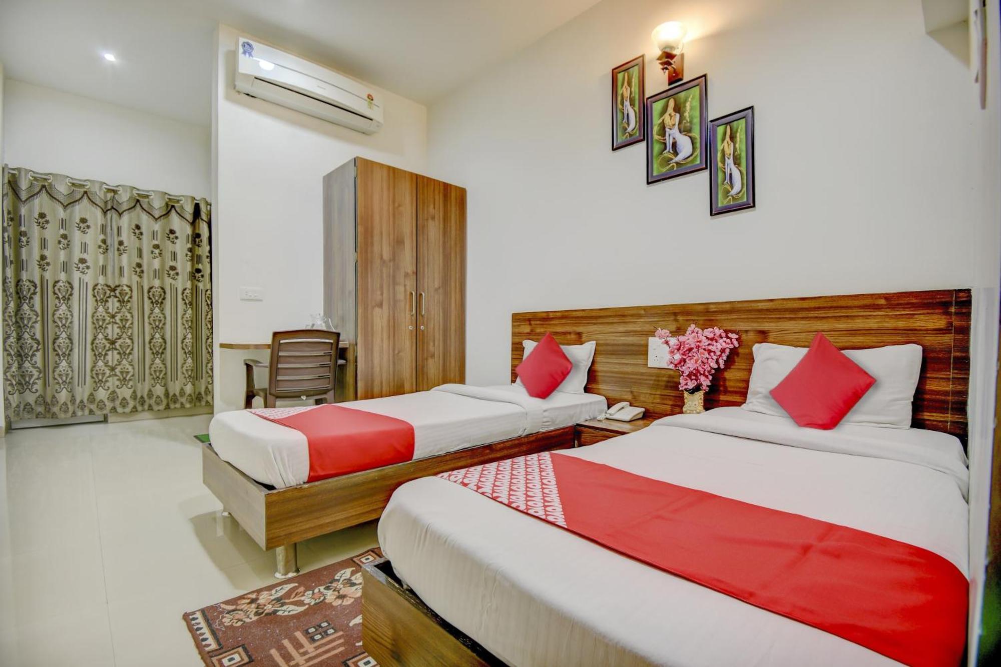 Hotel O Plus Corporate One Khapa  المظهر الخارجي الصورة